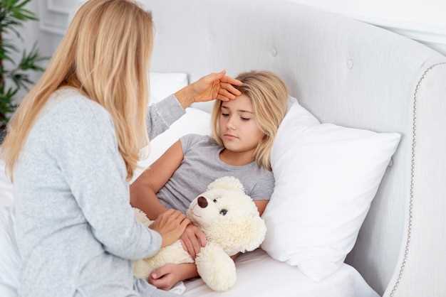 Когда обратиться к врачу, если у ребенка болит ухо: признаки осложнений и необходимая медицинская помощь